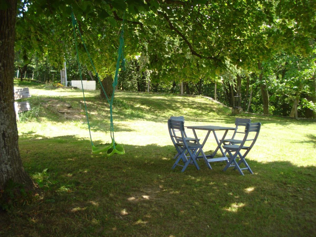 Domaine Des Cigales, Chambre D'Hotes Saint-Martin-d'Aout Eksteriør bilde